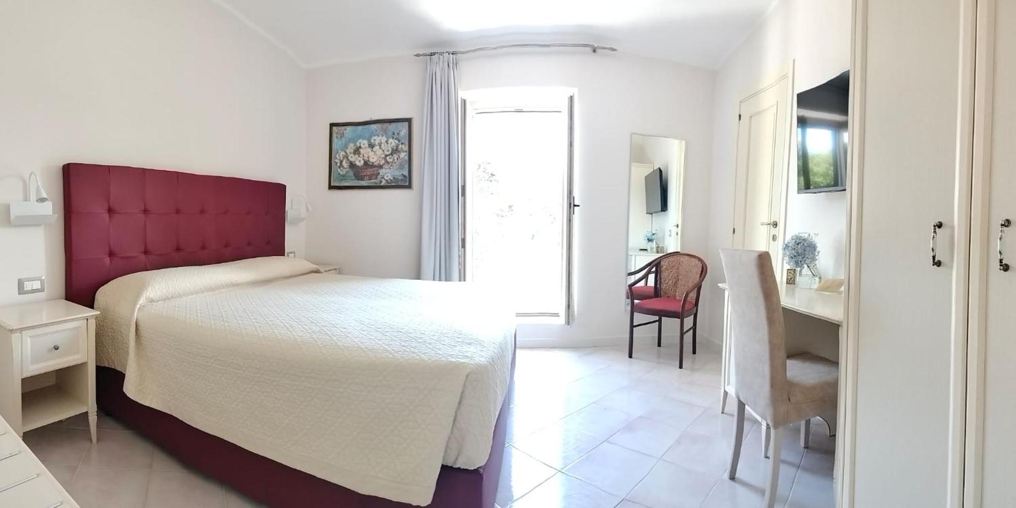 Park Hotel Villa Maria San Menaio Luaran gambar